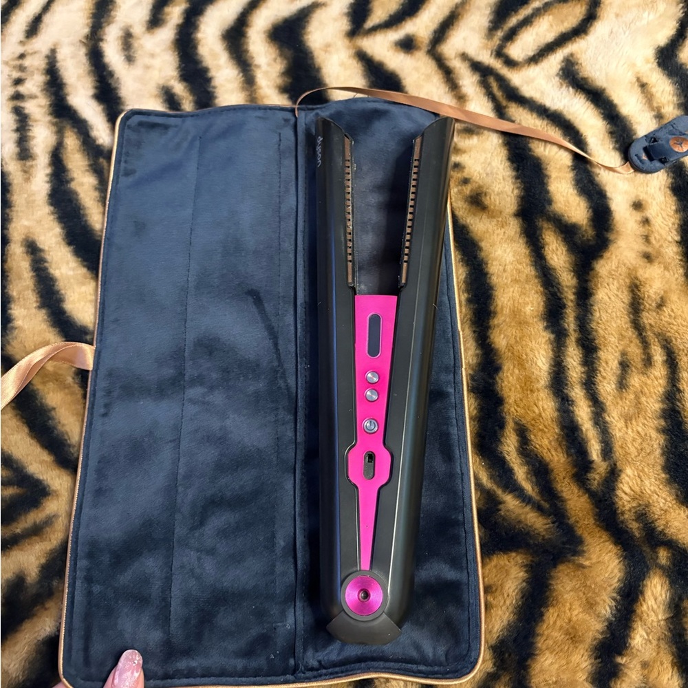 Dyson Black and Pink Hair Styler